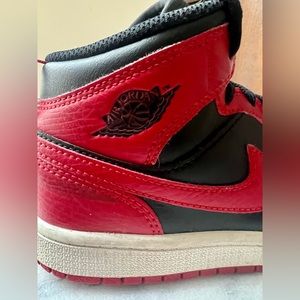 Youth Size 2.5 Air Jordan 1 Mid PS ‘Banned’ University Red